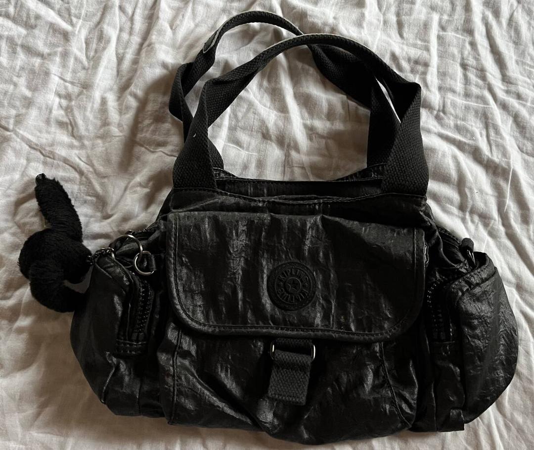 キプリング Kipling ハンドバッグ - ナイロン×エナメル（レザー） 黒 バッグ 定番