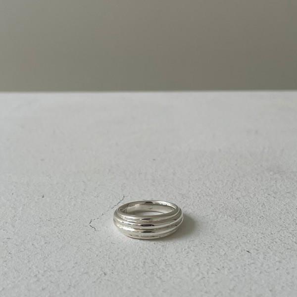 Small Balancé Ring (Silver)