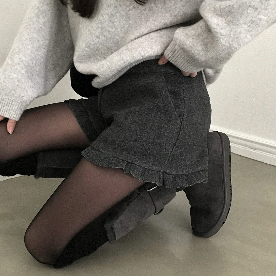 미니멀 프릴 숏팬츠 - pt