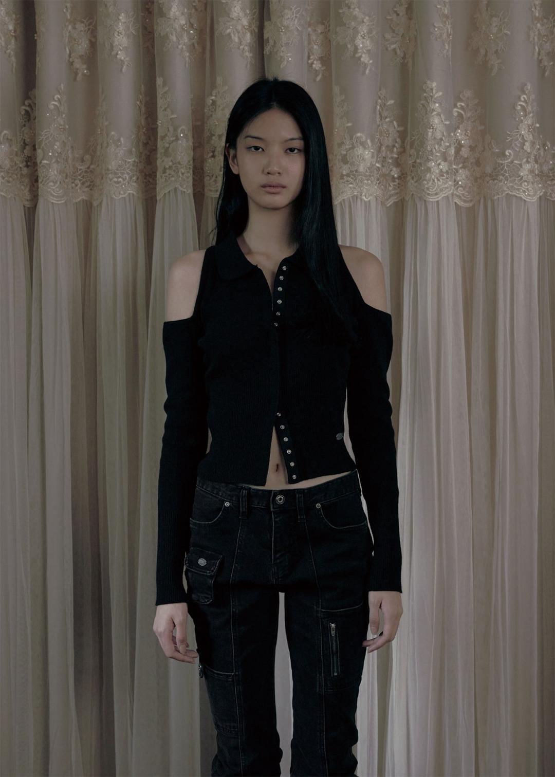 SHOULDER HOLE HOOK CARDIGAN, BLACK