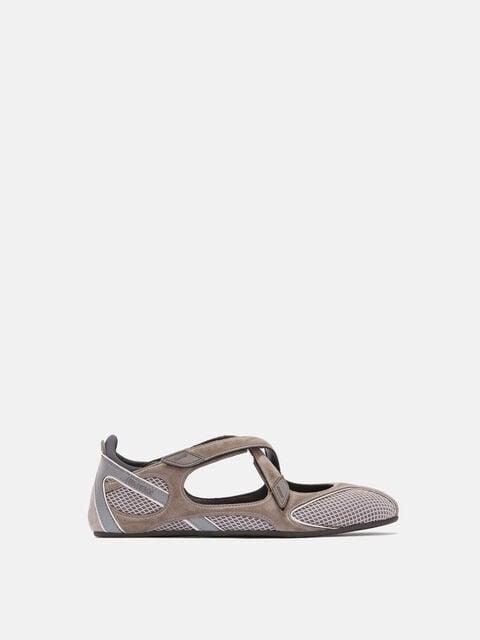 ''Floor 01'' ballerina flat grey