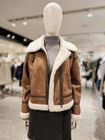 이런 상품 어때요? [코데즈컴바인] 하이넥 버클 스웨이드 무스탕 (CJD-LE504WB)