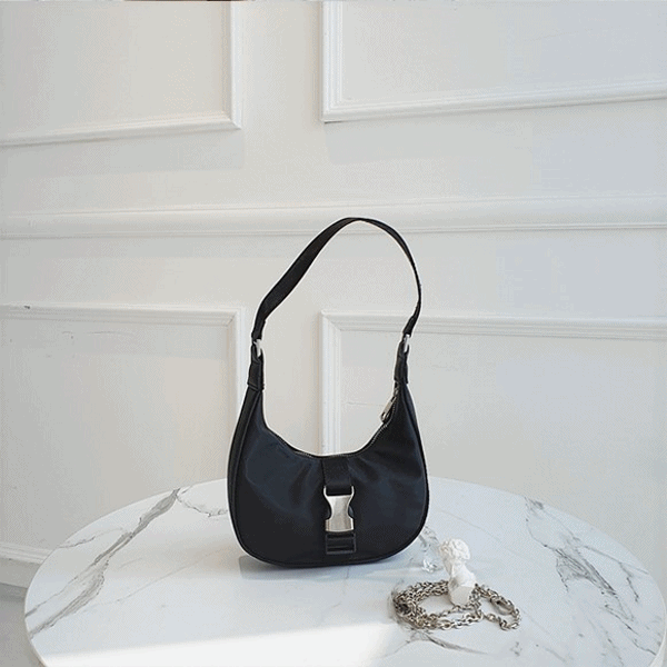 (멋있음주의,가벼워요) 쁘띠 미니 블랙 실버체인 버클 호보백
