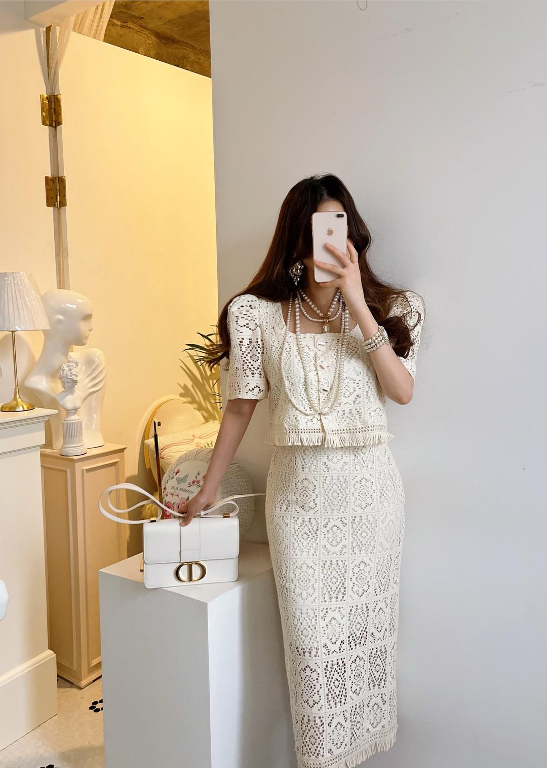 (무배) 뮤아르 펀칭레이스 셋업 투피스 SET (하프재킷&스커트/퍼프,H라인,프린지,스퀘어넥,핀턱) [비비아레이디]