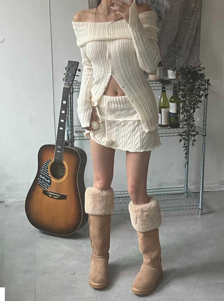 long beige fur boots |롱 베이지 퍼 부츠