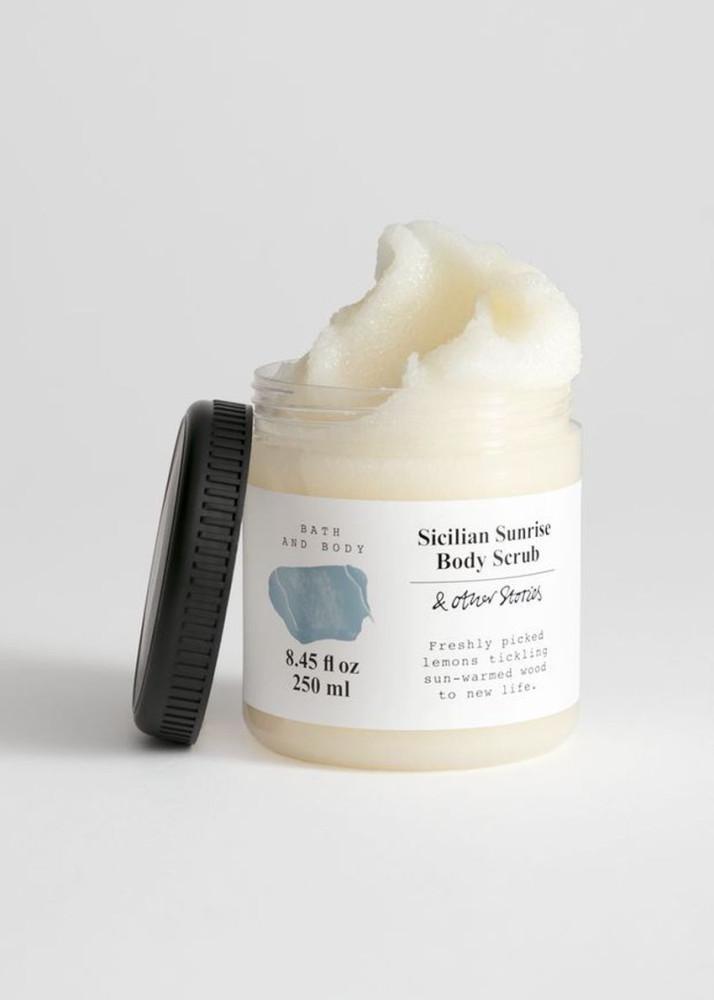 앤아더스토리즈 바디스크럽 250ml 시실리안선라이즈 아방가르드에어 아라베스크우드 펄드코코 리비에라포스트카드