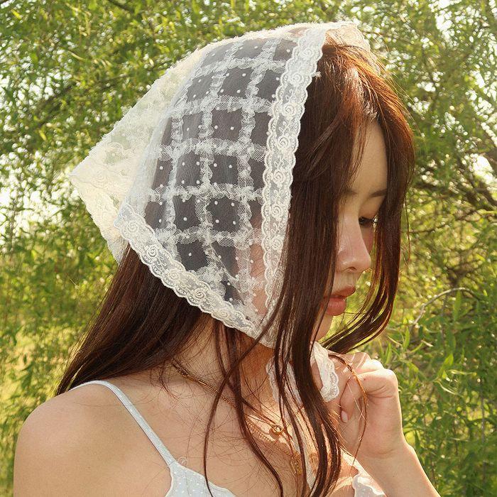 Floral Strap Veil
