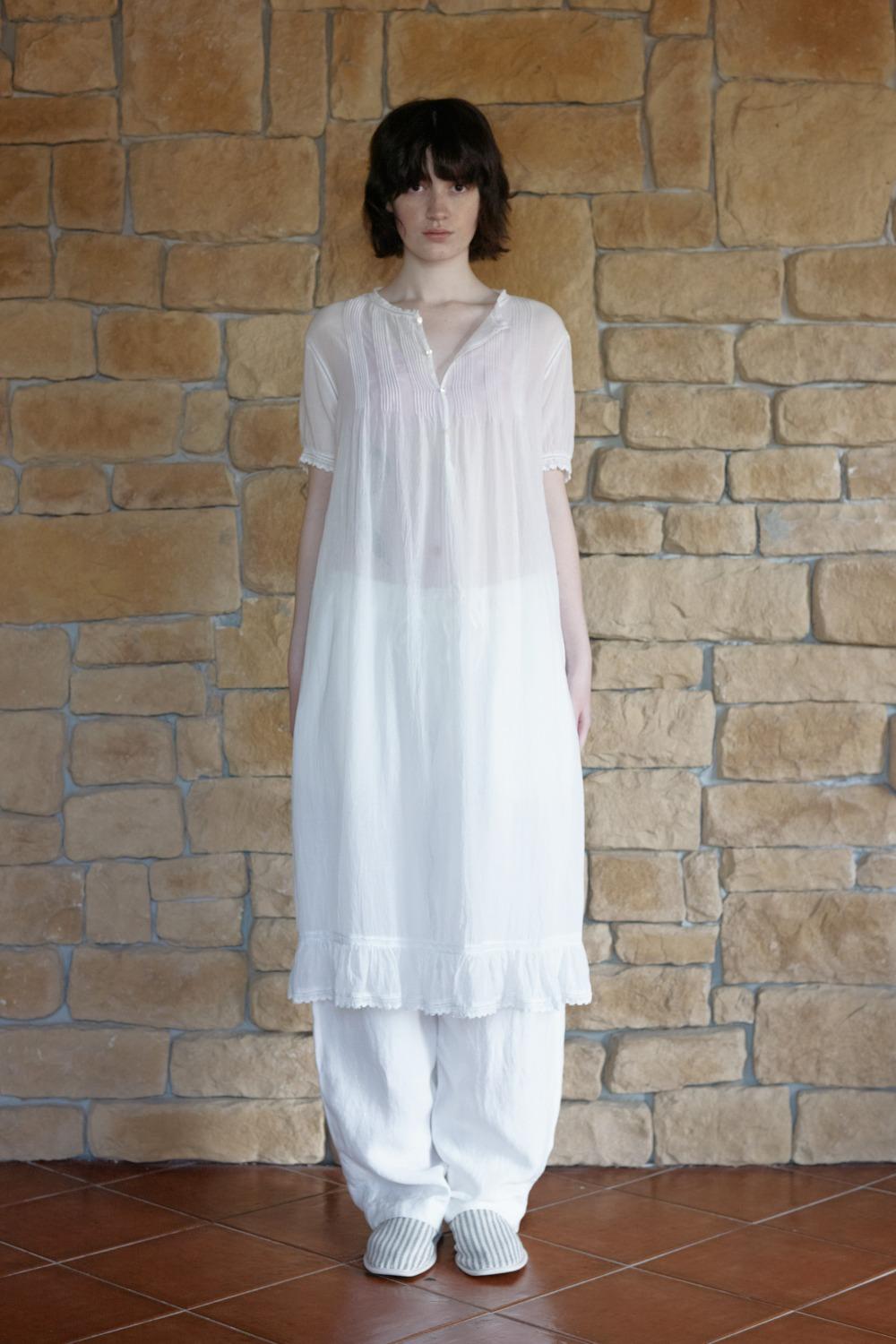 Via Nadia lace boxi onepiece (Ivory)