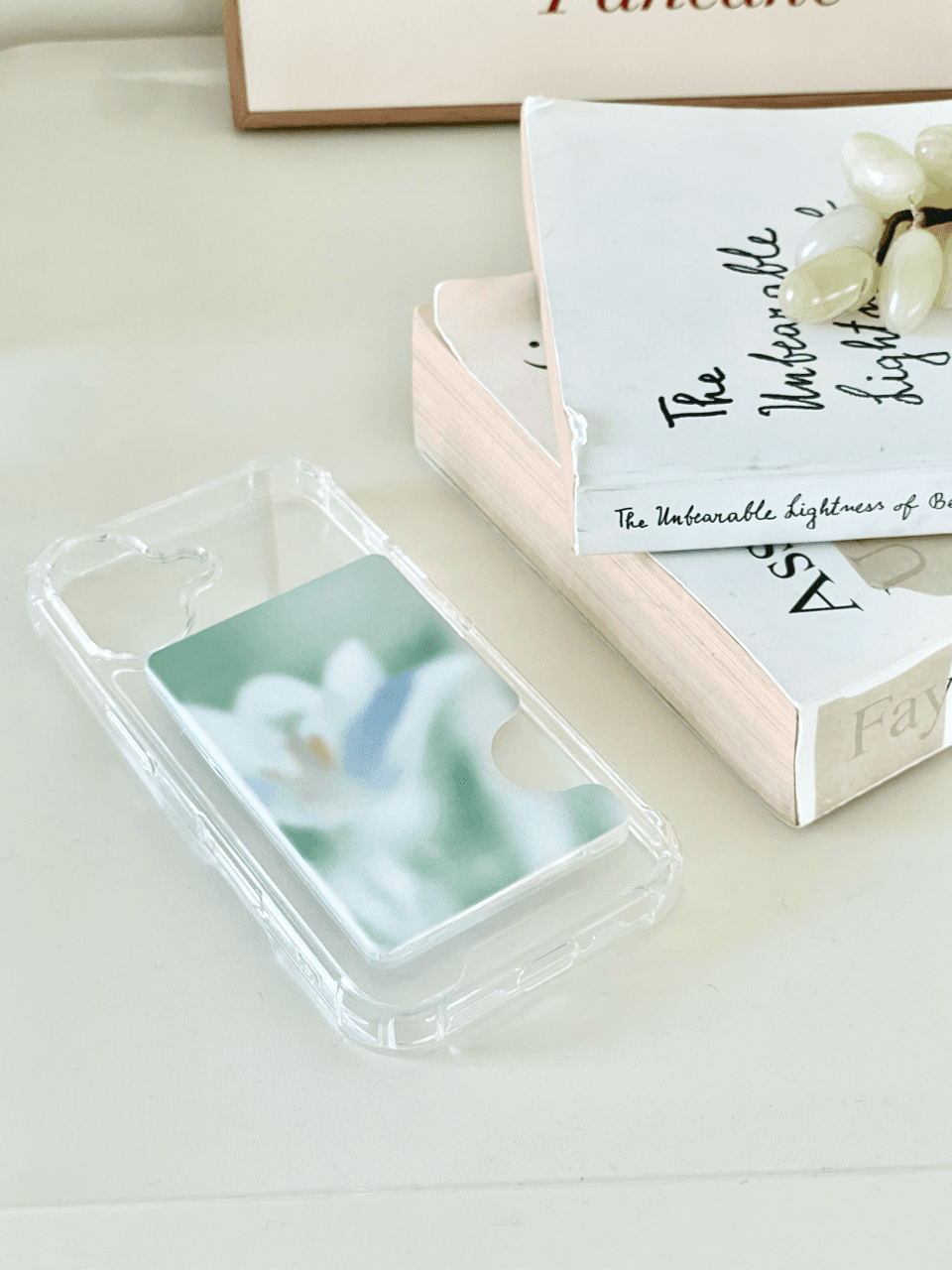 green lily gradation magsafe cardslot