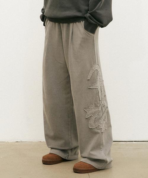 샤이니 아플리케 와이드 스웨트팬츠 스톤그레이