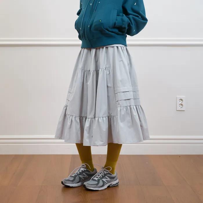 286. Unbalance SK _ Light Grey