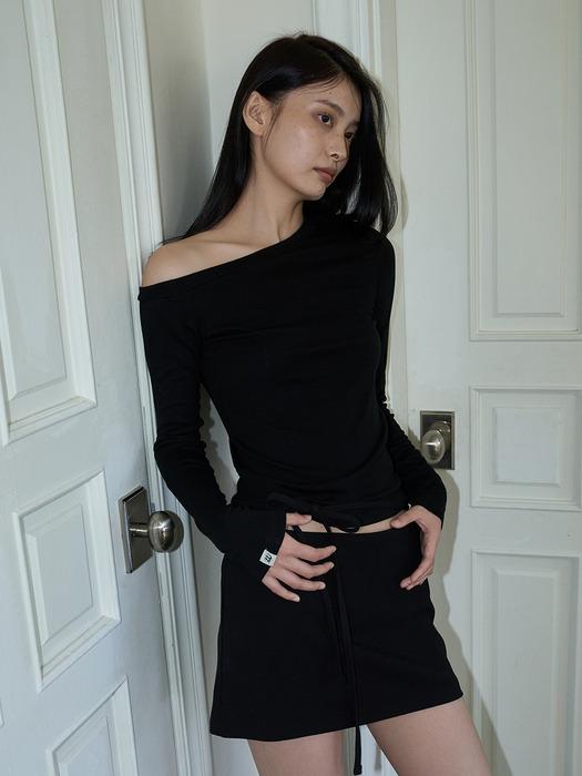 ONE-SHOULDER LONG SLEEVE-BLACK