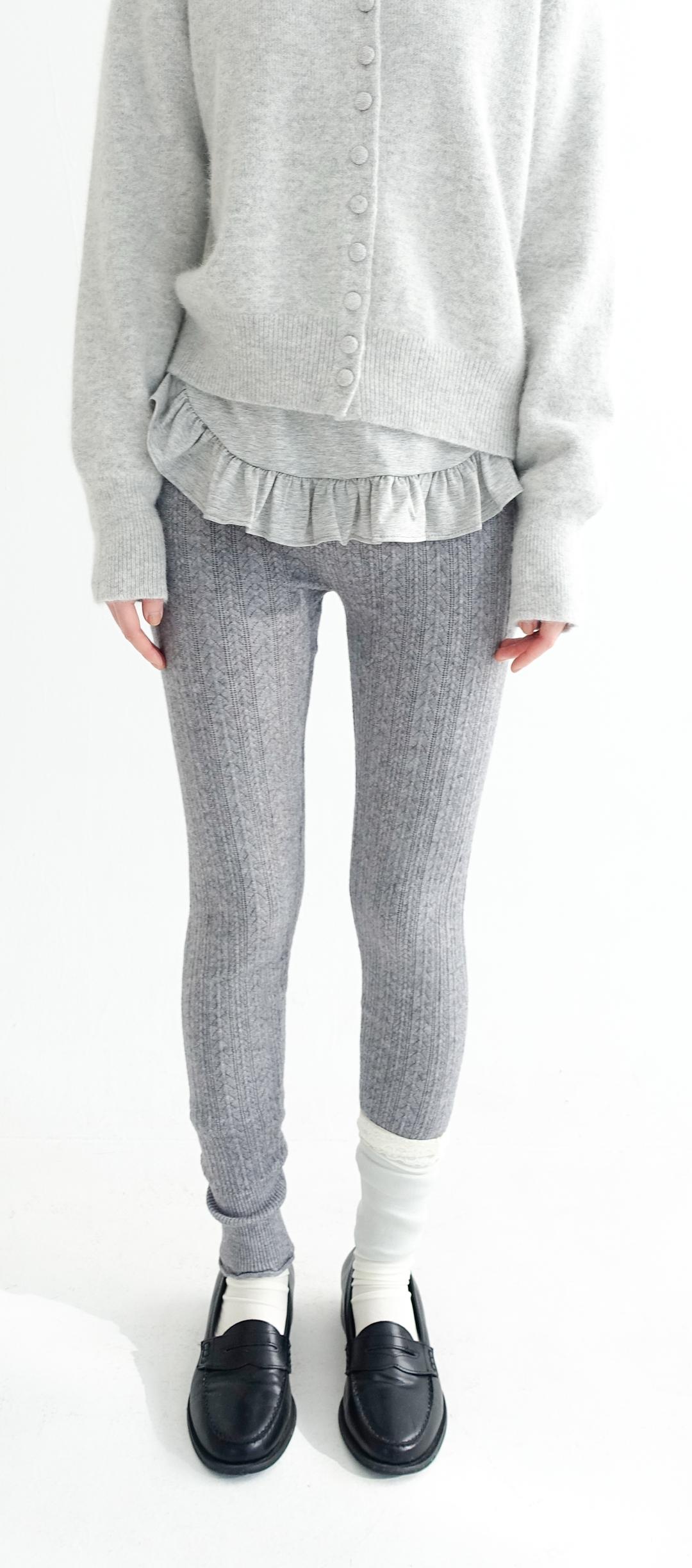 punching lace knit leggings