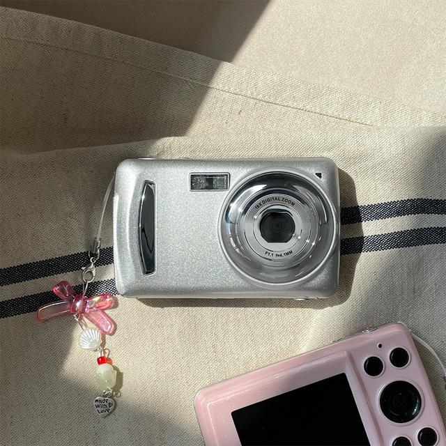 [단독] (+SD카드,스트랩,스티커,건전지) 레트로 디지털 카메라 2컬러 디토 감성 비디오 디카 Y2K 캠코더