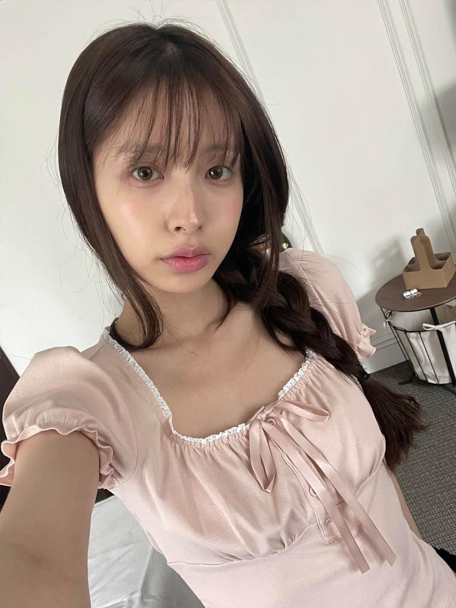 Puff shirring lace top