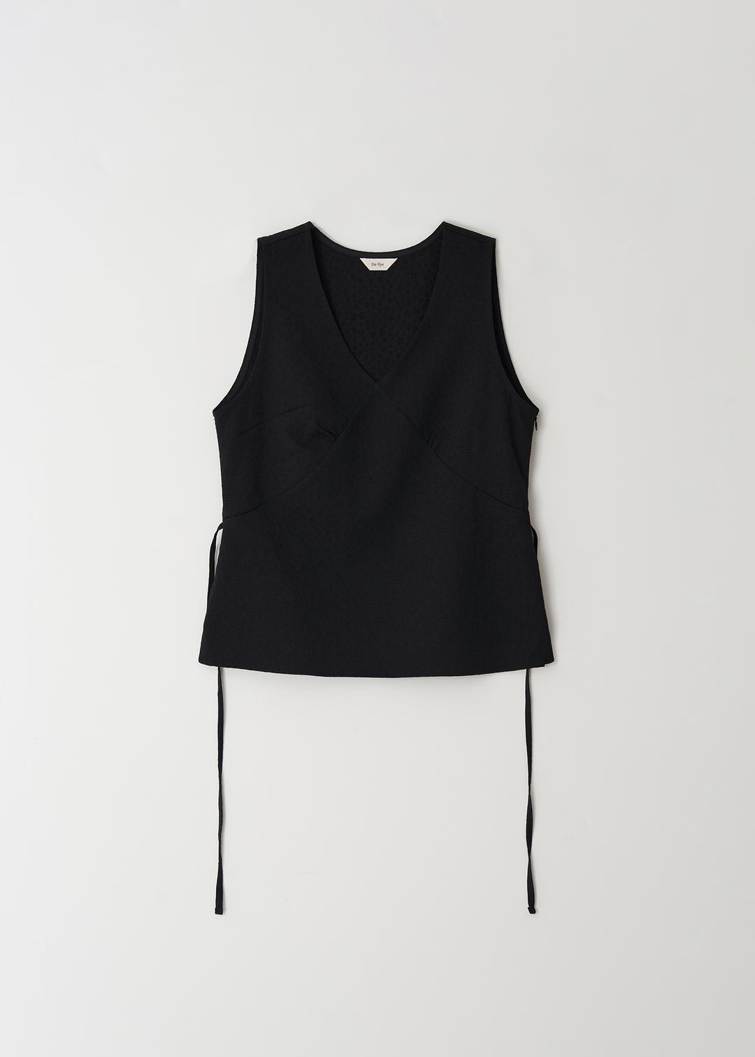 [6/25 예약배송] V-neck Sleeveless blouse(Black)