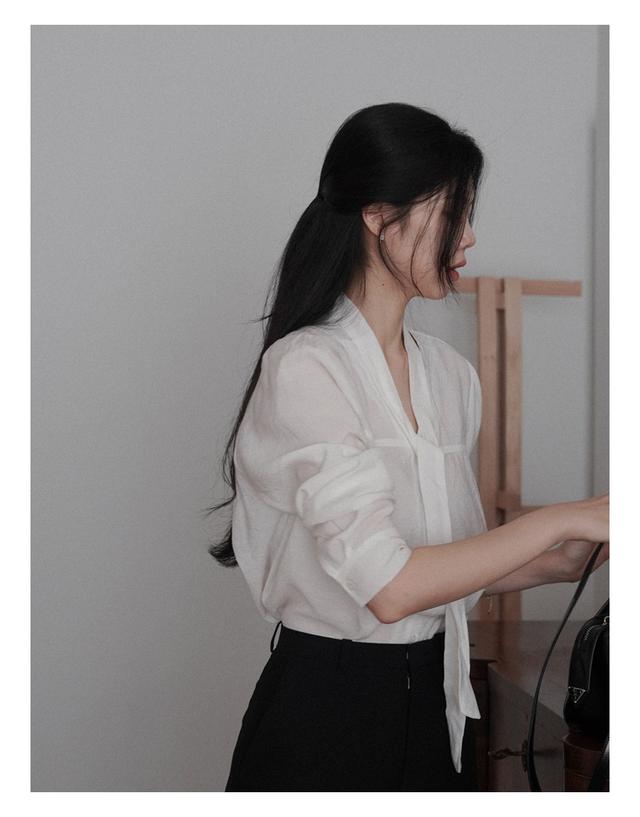 헨지 타이 브이 블라우스 [화이트]