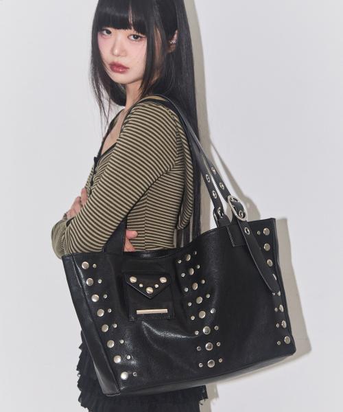 플랩 포켓 스퀘어 빅 백 블랙