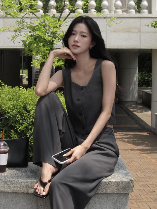 스퀘어넥 크롭 버튼 베스트_AWWVTP21710