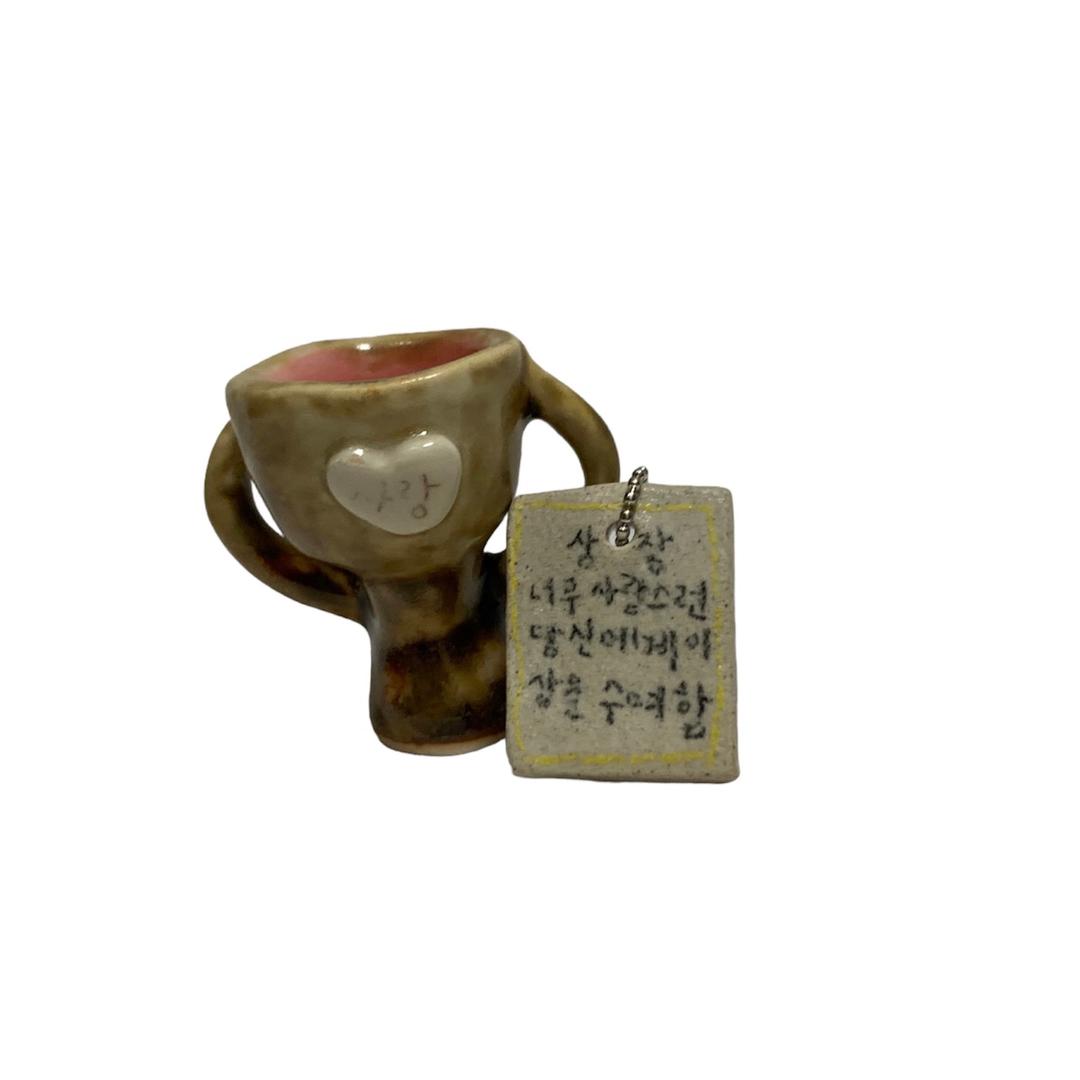 트로피와 상장 인센스홀더