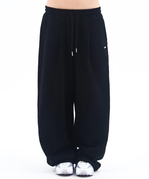BASIC SMALL LOGO SWEAT PANTS BLACK