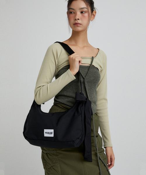 RIBBON CRESCENT CROSS BAG BLACK