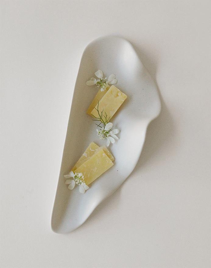 HIN｜Leaf Plate · Stone White