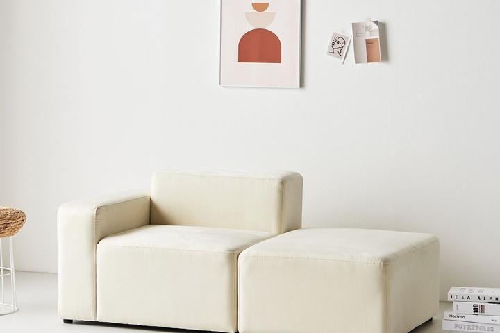 쿠폰가 106,200원 / 스퀘어 아쿠아텍스 1인용 소파 2colors