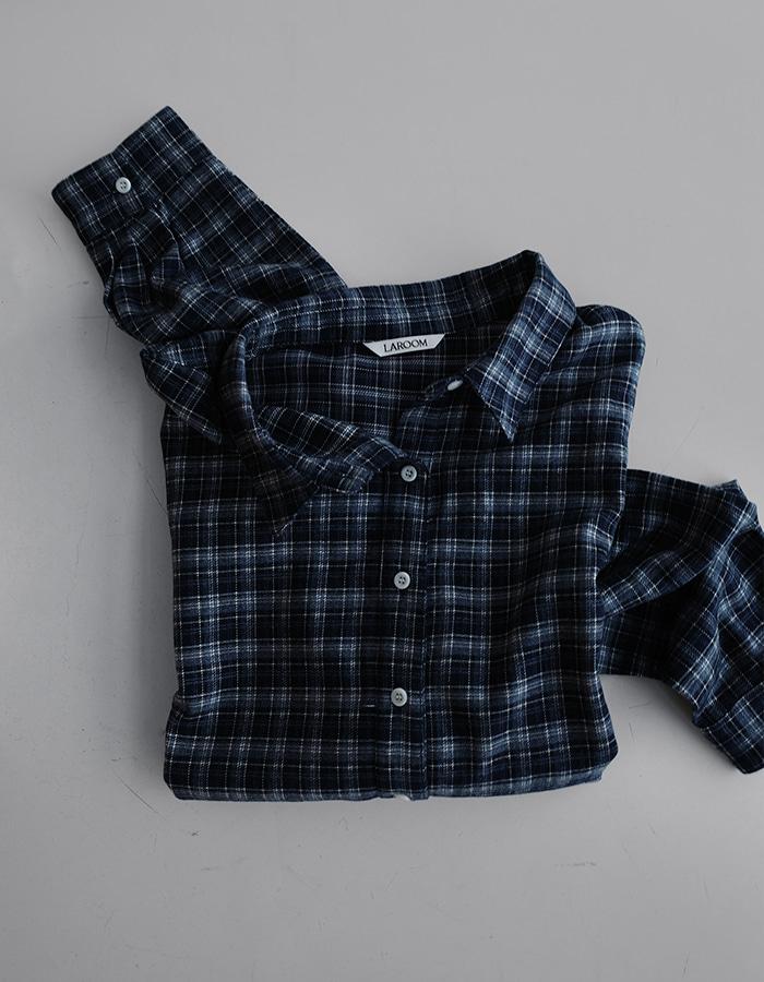 [by LAROOM] 머핀체크셔츠