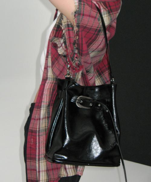 여밈(YEOMIM)  farrier bucket bag (crinkle black) - 사이즈 & 후기 | 무신사