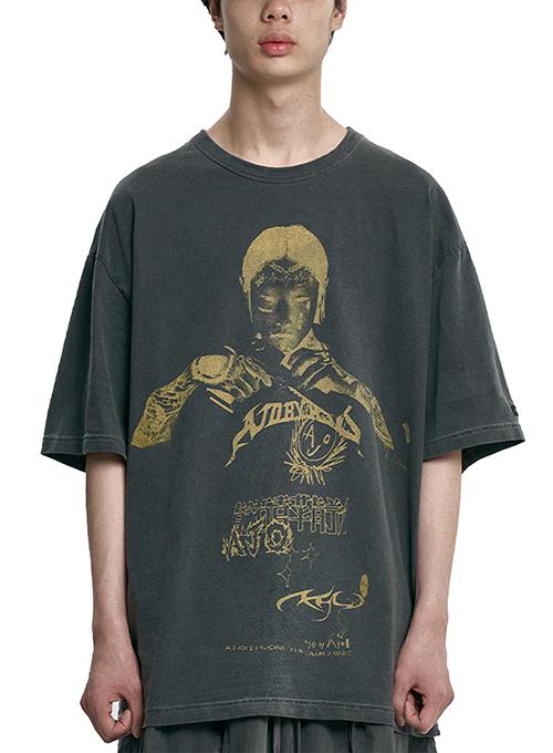 Pseudo Knight T-Shirt [CHARCOAL]