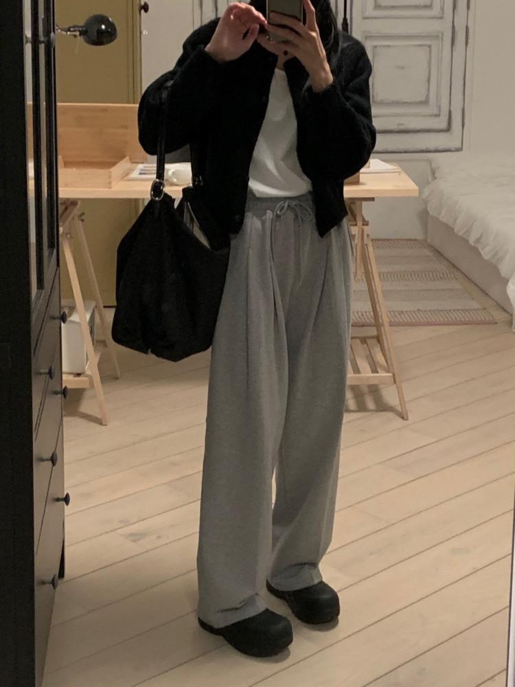 [당일] 베르가못 핀턱 와이드 기모 밴딩 팬츠 (2color)