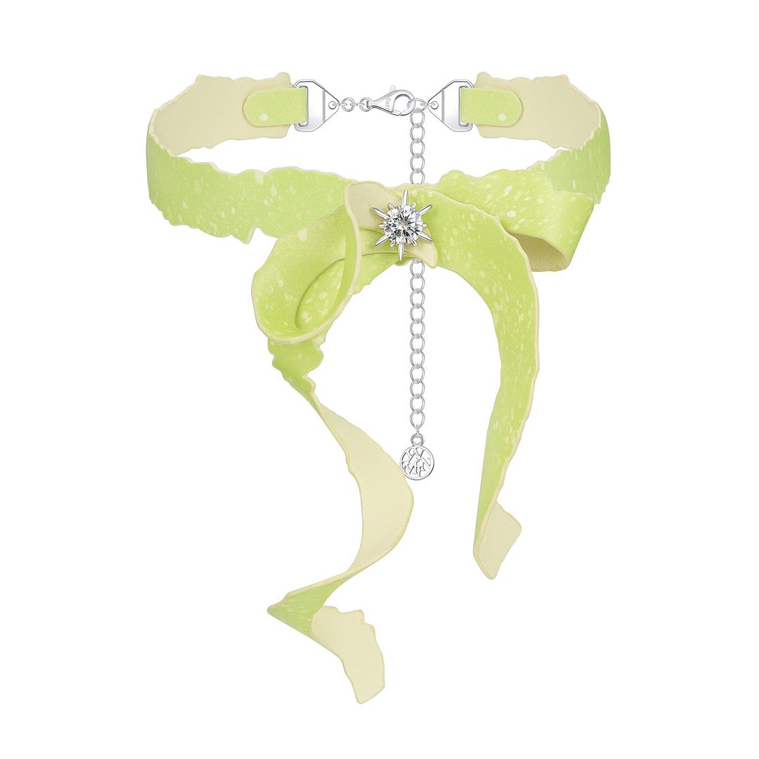 Paradise / Apple Peel Bowknot Necklace - Green
