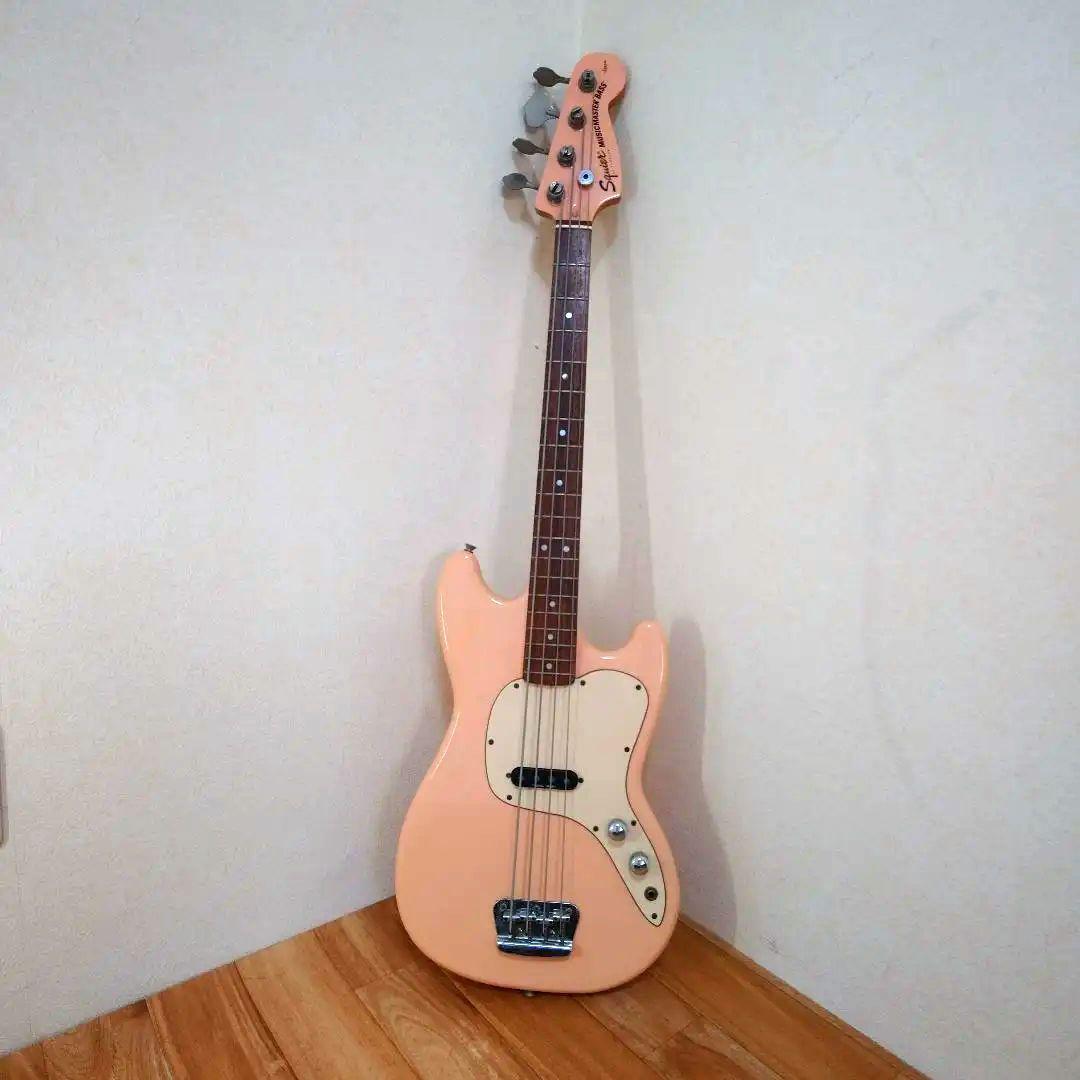 Squier Musicmaster Bass ピンク ヴィンテージ