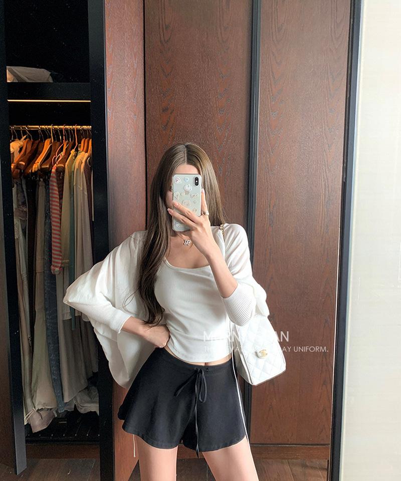 네츄럴 소프트 A라인 숏팬츠