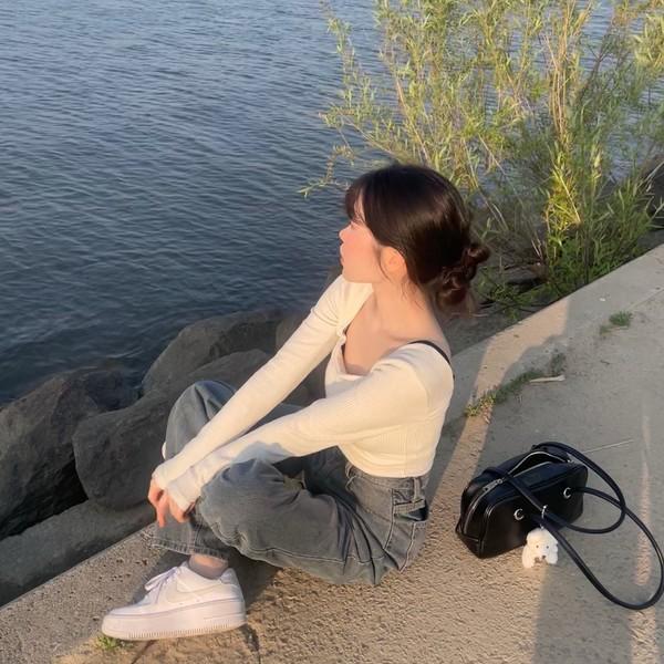 뮤즈 니트 (애착템.. 10번 이상 재구매)