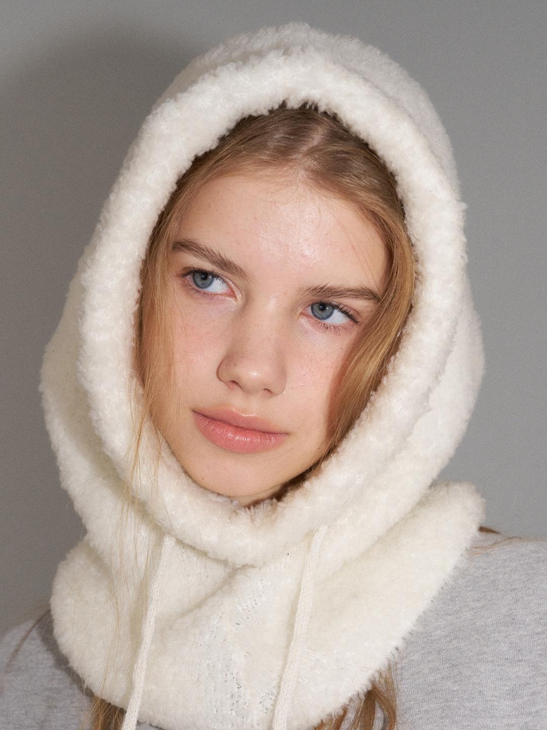 soft boucle balaclava (cream)