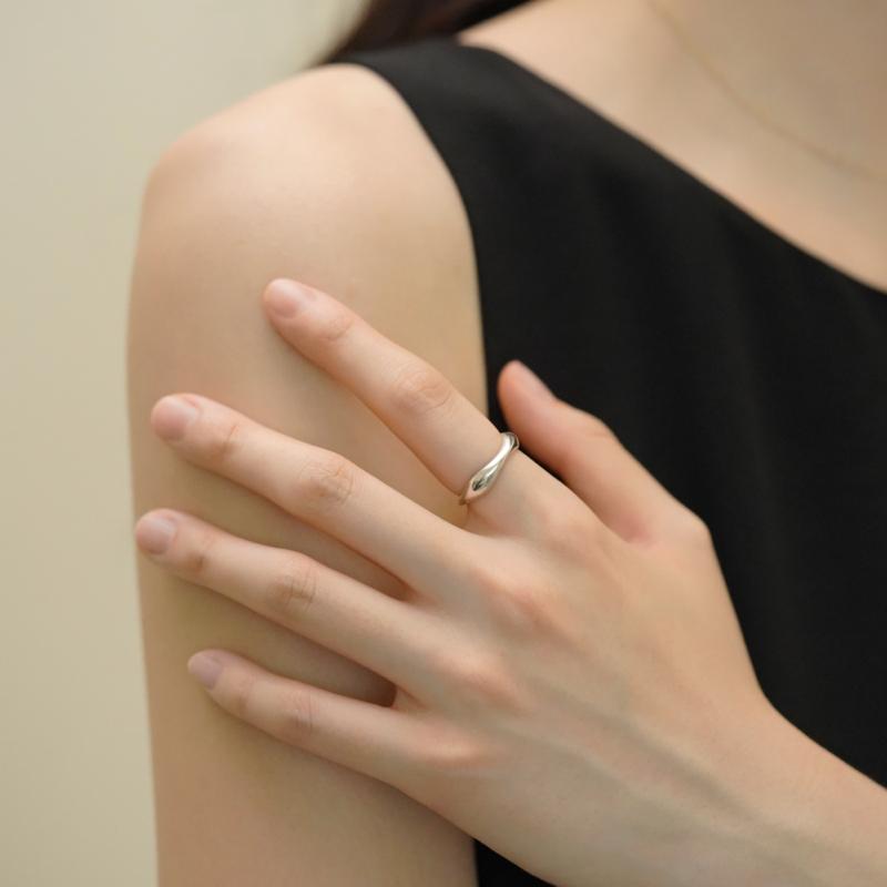 실버 웨이브 위아몬즈 반지