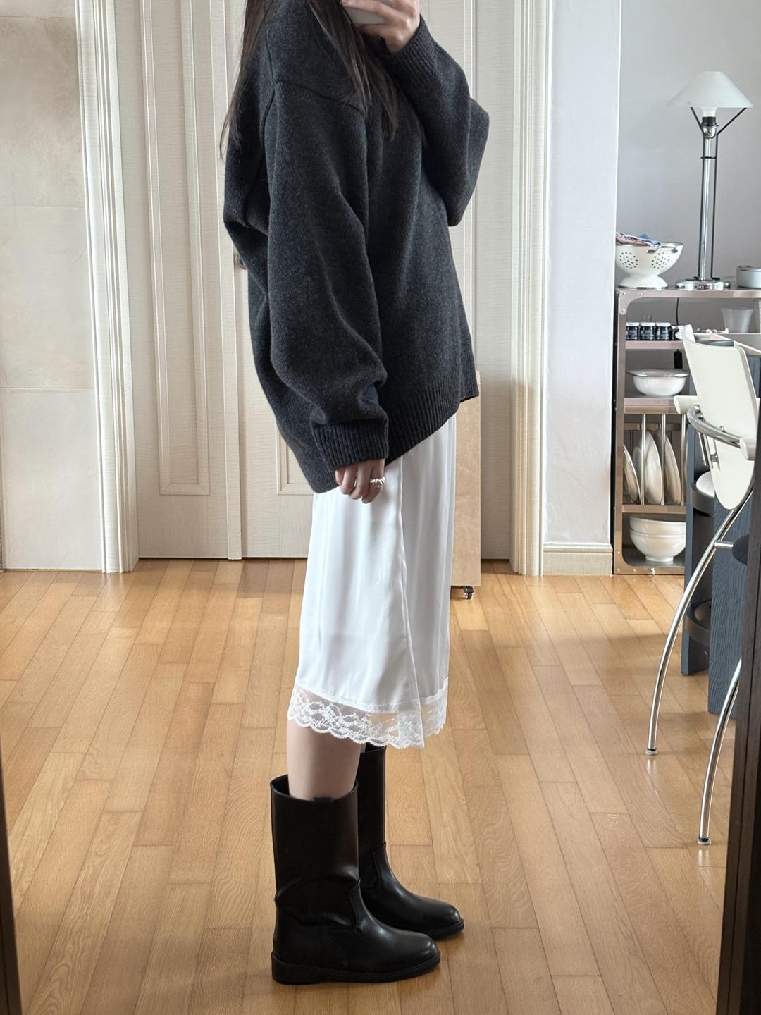 Satin lace skirt (2C)