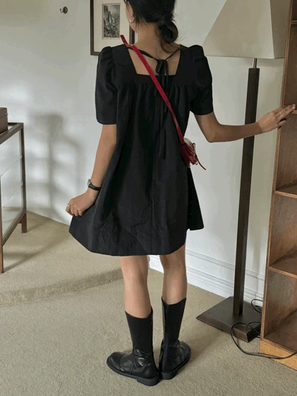 [뒷리본,바스락] 3컬러 헬렌 스퀘어넥 뒷매듭 반팔 미니 원피스