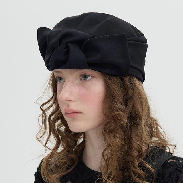 Twisted Ribbon Beret