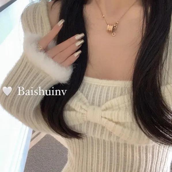 [크리스마스/연말룩] 퍼 밍크 골지 리본 니트