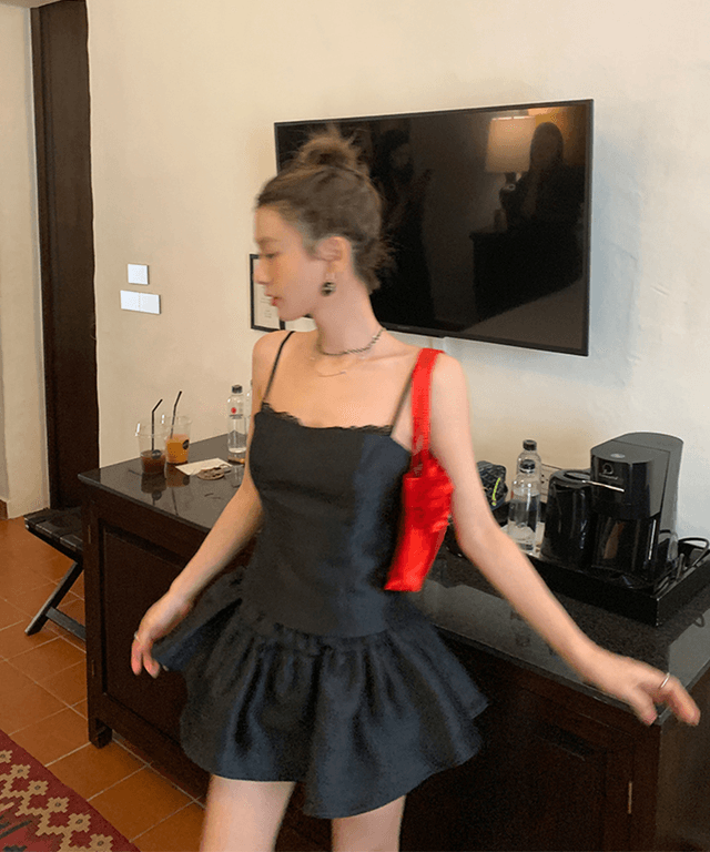 Black Satin Sleeveless Top Balloon Mini Skirt Set (individually selected)- Sleeveless Top M Fast Pair