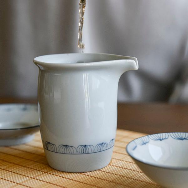 [공도배] 청아한 연꽃 도자기 공도배 (200ml)