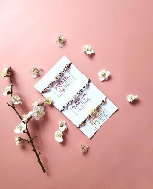 🌸봄꽃엔딩🌸자개꽃+원석 꼬임매듭팔찌🎉