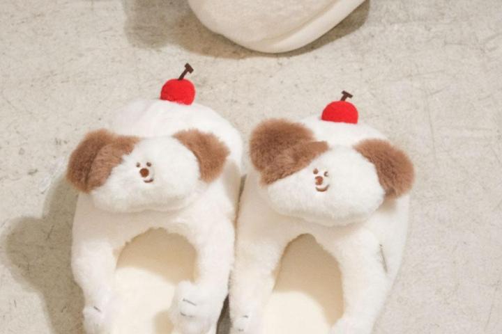 [해외] 폭신폭신 푸딩체리 퍼피 소프트 슬리퍼 강아지 털실내화