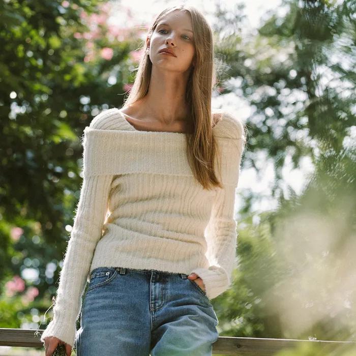 (3차_)Off-shoulder knitwear_ivory