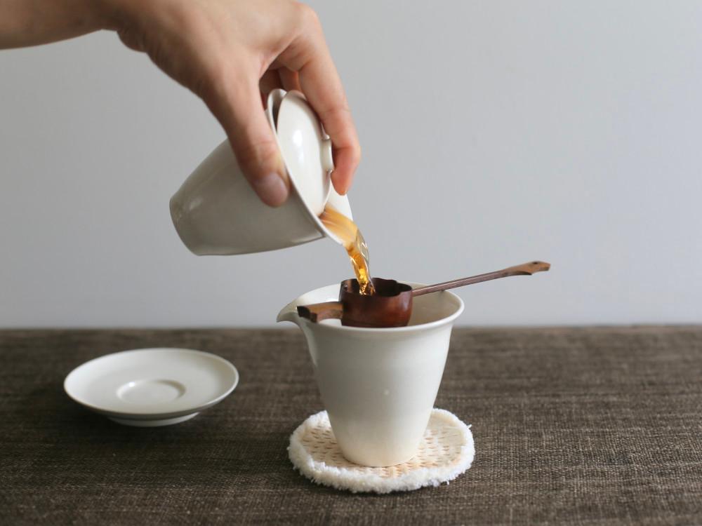 모멘토 앤틱아이보리 원형숙우