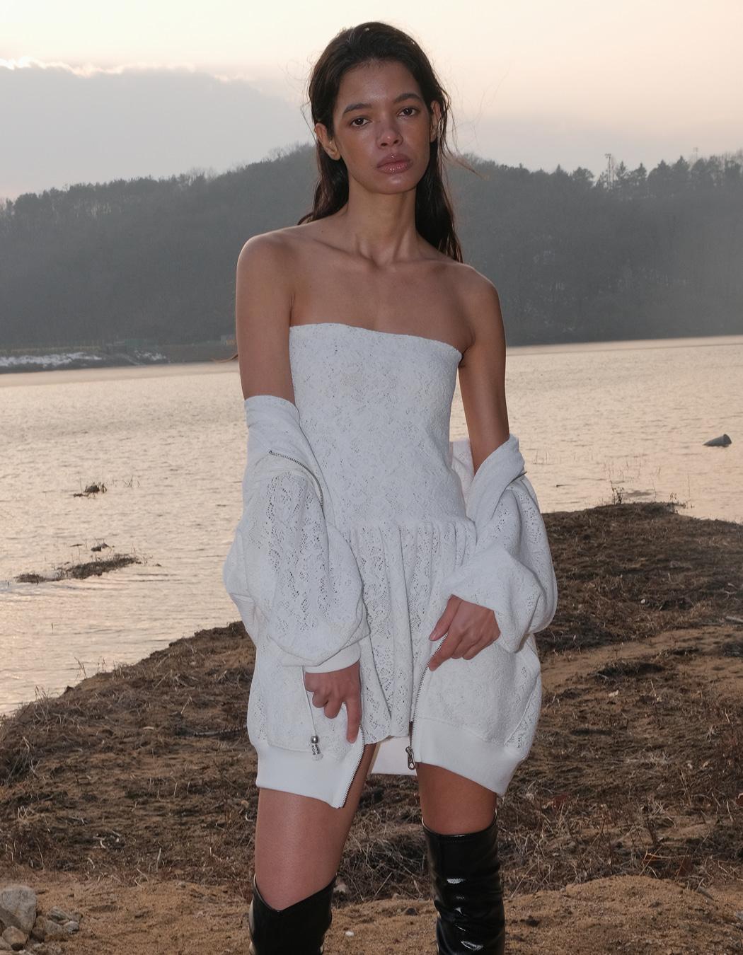 BOTH SKIRT AND TOP IN LACE, WHITE