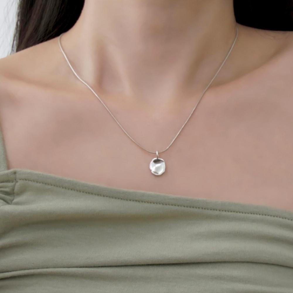 silver925 스네이크 빈 목걸이 [eunway made]